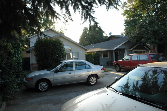 234 Cedar St in Chico, CA - Building Photo - Building Photo