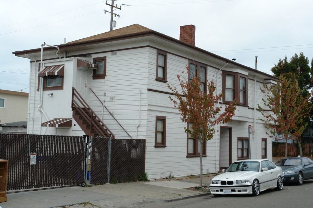 2300 7th St in Berkeley, CA - Foto de edificio