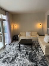 10946 Rampart Way in Silver Spring, MD - Foto de edificio - Building Photo