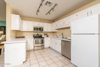 15050 N Thompson Peak Pkwy in Scottsdale, AZ - Building Photo - Building Photo