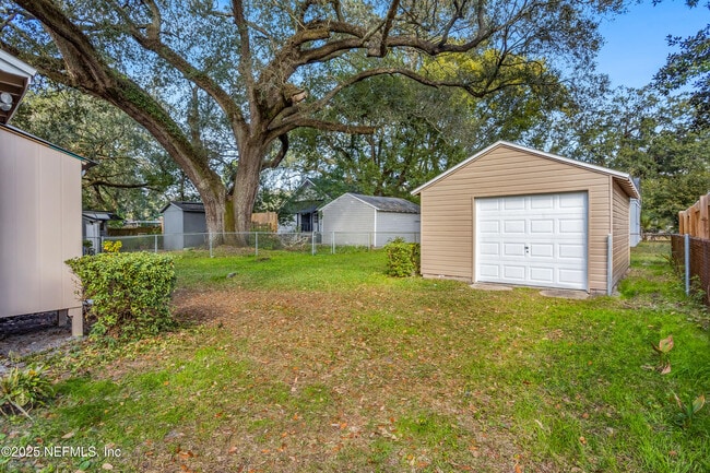 3339 Sylvia St in Jacksonville, FL - Building Photo - Building Photo