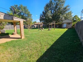 2440 Ridgeview Rd in Paris, TX - Building Photo - Building Photo