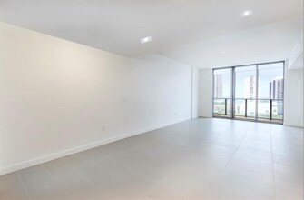 1600 NE 1st Ave, Unit 1902 in Miami, FL - Foto de edificio - Building Photo