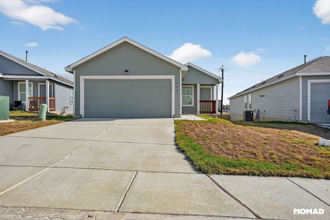 14023 Wool Pk in San Antonio, TX - Foto de edificio