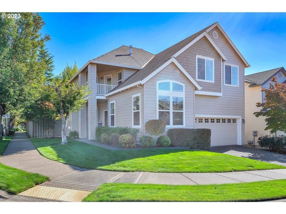 20048 SW 56th Ave in Tualatin, OR - Building Photo