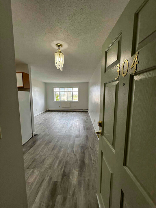 1508 1st St E in Thief River Falls, MN - Building Photo