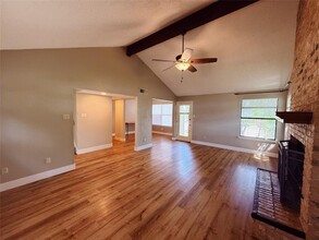 1711 Ryon Ln in Round Rock, TX - Building Photo - Building Photo