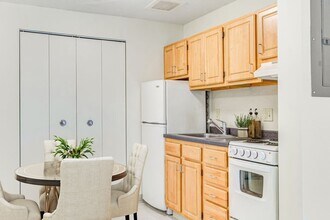 195 Pleasant St in Malden, MA - Building Photo - Building Photo