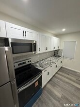 38 New Haven Ave in Derby, CT - Building Photo - Building Photo