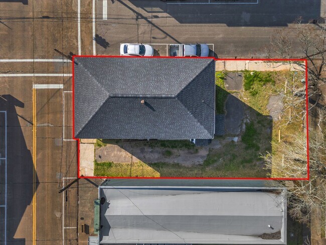 401 E Main St in Humble, TX - Building Photo - Building Photo
