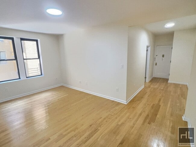 property at 605 W 170th St