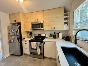 1024 Panet St in Ottawa, ON - Building Photo - Building Photo