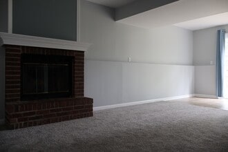 647 Regent Rd in Cincinnati, OH - Building Photo - Building Photo