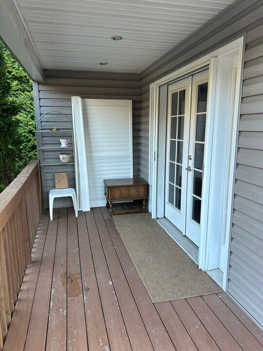 545 Hulmeville Rd, Unit in law suite in Langhorne, PA - Foto de edificio