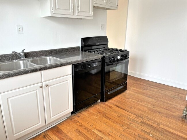 4409 N Kenneth Ave in Chicago, IL - Building Photo - Building Photo