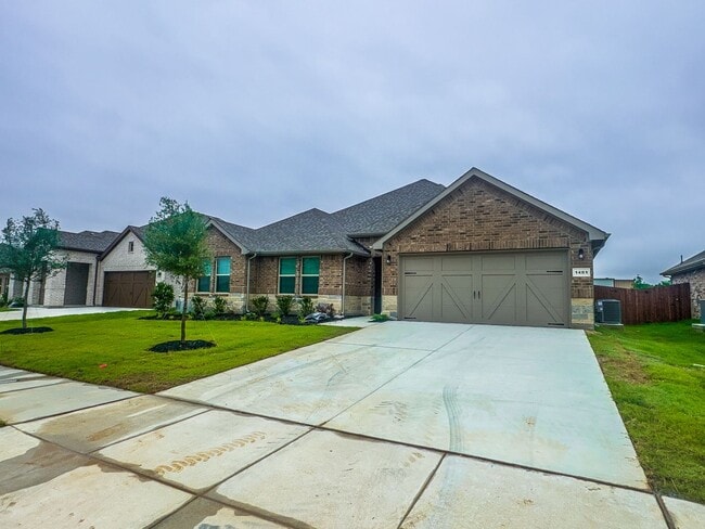 1401 Speers Dr in Mansfield, TX - Building Photo - Building Photo