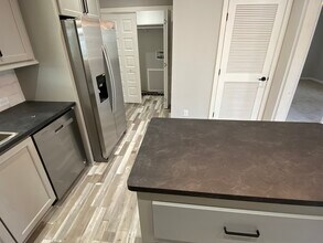 1990 Douglas Ln in Tarpon Springs, FL - Building Photo - Building Photo