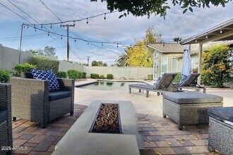 8555 E Roma Ave in Scottsdale, AZ - Building Photo - Building Photo