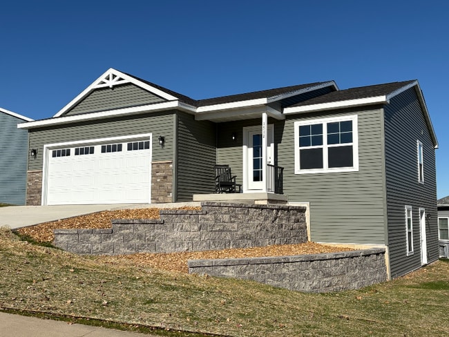 property at 1512 Wedgewood Dr