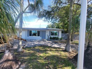 3700 NE 13th Terrace in Pompano Beach, FL - Building Photo - Building Photo