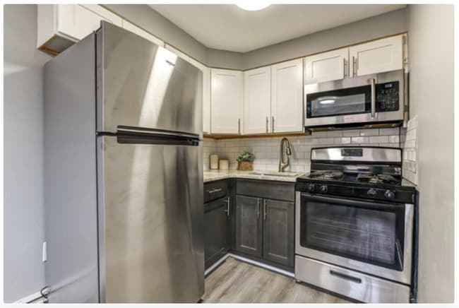 831 Cedar Ave in Bensalem, PA - Building Photo - Building Photo