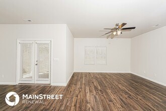 794 Valley Cir, Unit 219 in Leeds, AL - Building Photo - Building Photo