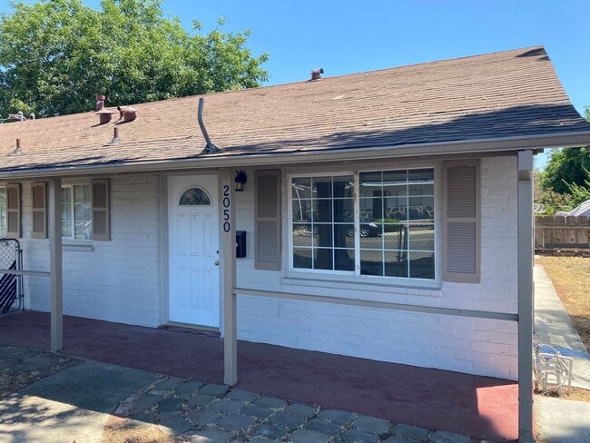 2050 Richard Way in Ceres, CA - Building Photo - Building Photo