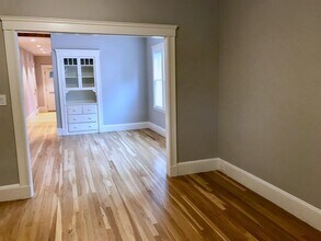 133 Boston Ave, Unit 1 in Somerville, MA - Building Photo - Building Photo