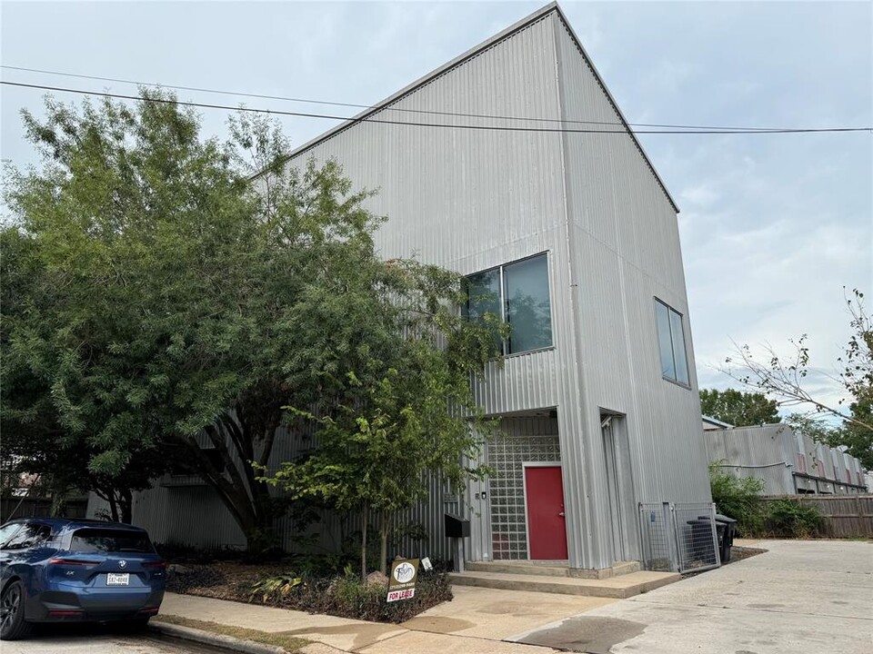 5218 Gibson St in Houston, TX - Building Photo