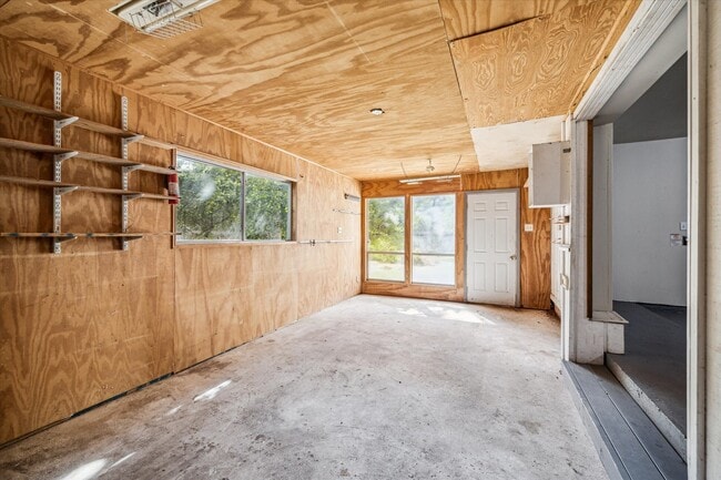 property at 1903 Foxtail Pl