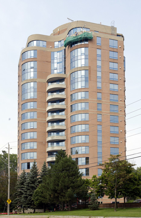 Commodore's Quay in Ottawa, ON - Building Photo