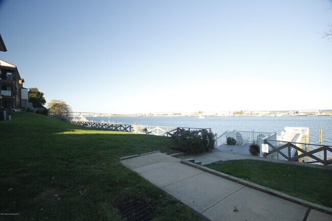 200 Portland Rd-Unit -B9 in Highlands, NJ - Building Photo - Building Photo