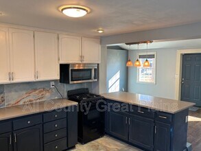 218 W 83rd Terrace in Kansas City, MO - Building Photo - Building Photo