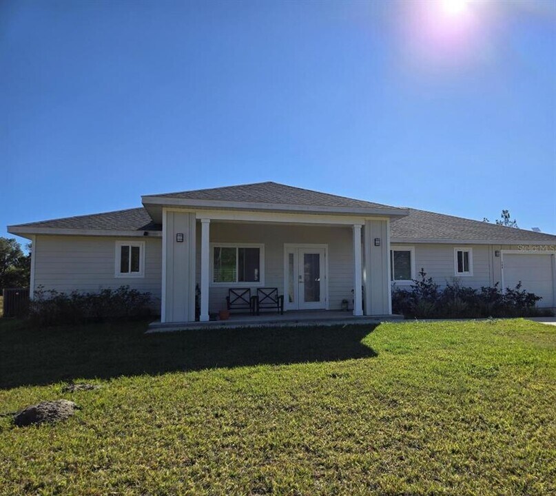 143 Hartford St in Hawthorne, FL - Building Photo