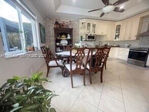 14382 SW 27th St in Miami, FL - Building Photo - Building Photo