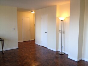 225 St Pauls Ave in Jersey City, NJ - Building Photo - Building Photo