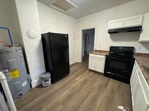 1124 W Lincoln Ave in Albany, GA - Building Photo - Building Photo