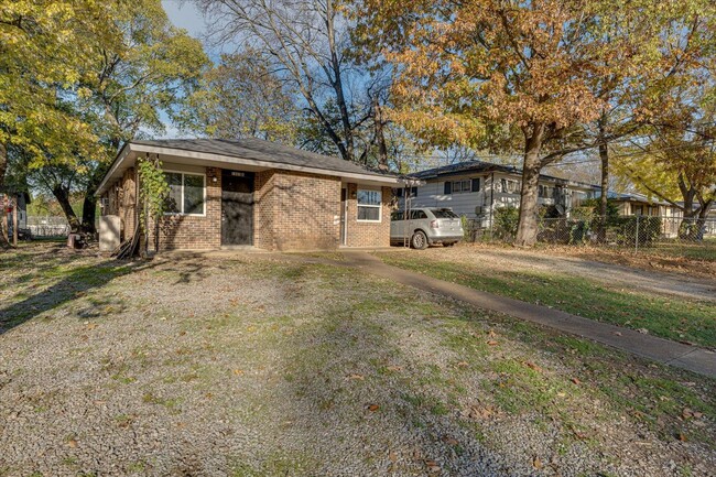 1803 E 26th St in Chattanooga, TN - Foto de edificio - Building Photo