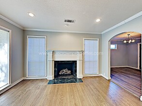 2137 Barberry Dr in Dallas, TX - Building Photo - Building Photo