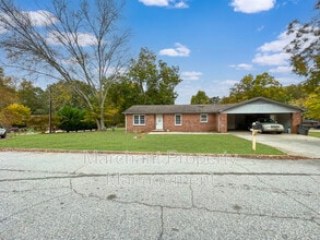 104 Lora Ln in Greenville, SC - Building Photo - Building Photo