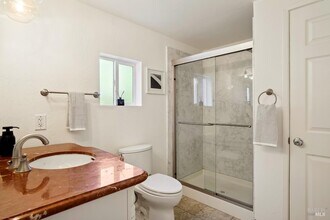 544 Bret Harte Rd in San Rafael, CA - Building Photo - Building Photo