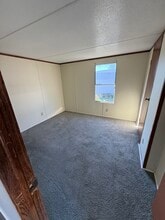 8733 School St in Rocky Mount, NC - Foto de edificio - Building Photo