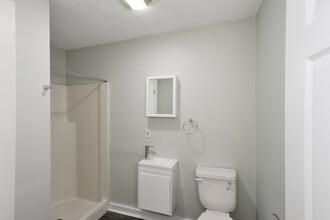 New Park on the Grid in Worcester, MA - Foto de edificio - Interior Photo