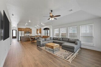 5018 Ridgeview Ln in Midlothian, TX - Building Photo - Building Photo