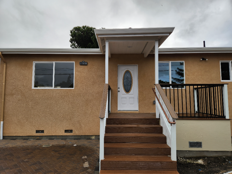 957 Myrtle St in East Palo Alto, CA - Foto de edificio