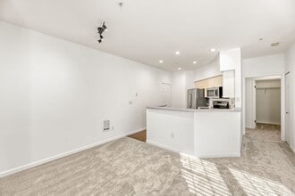 16125 Juanita Woodinville Way NE in Bothell, WA - Building Photo - Building Photo