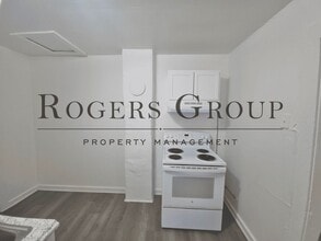 557 W Spring St in Henderson, NC - Building Photo - Building Photo