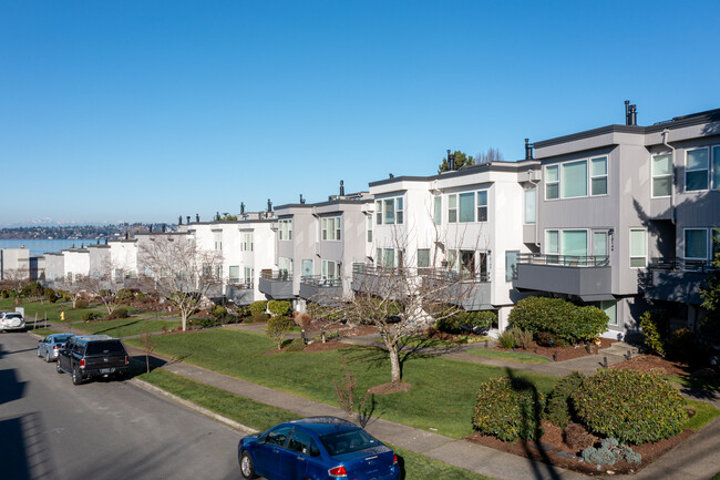 Pointe Vista in Kirkland, WA - Foto de edificio - Building Photo