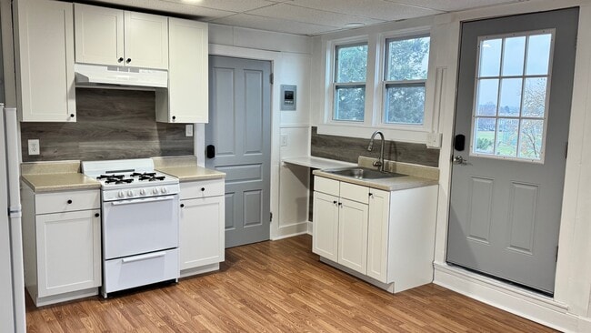 property at 993 e Philadelphia st