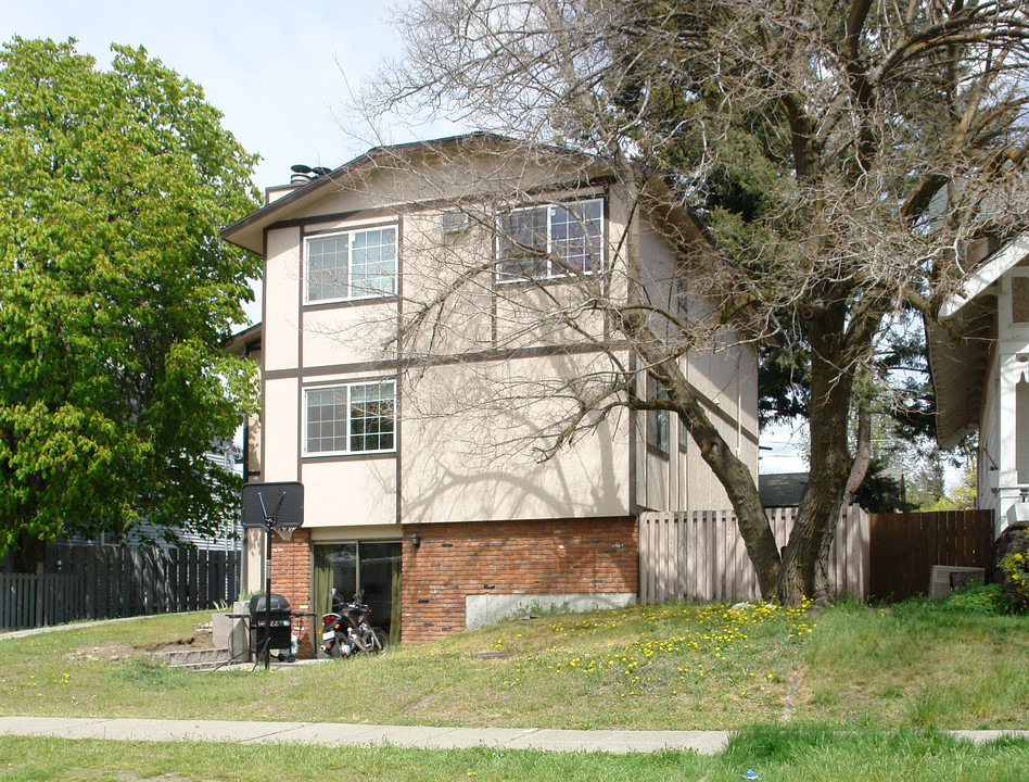 726-730 W Jackson Ave in Spokane, WA - Building Photo